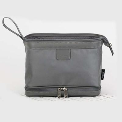 men's cosmetic bag with compartments for travel 